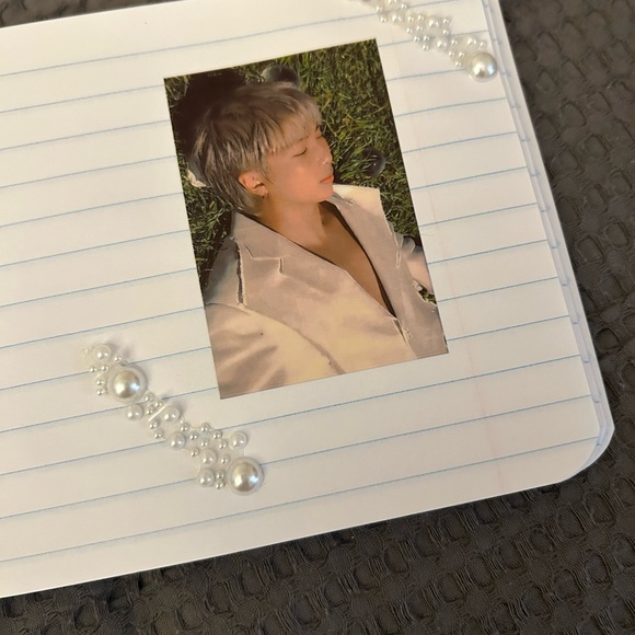 BTS notebook - Picture 4 of 7